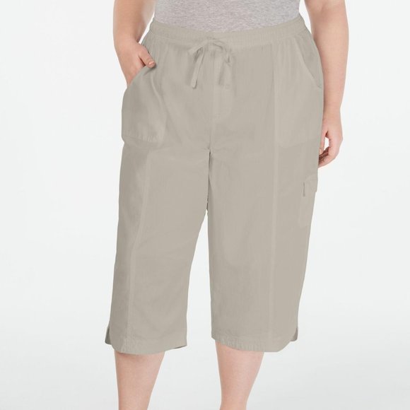 Karen Scott Edna Cargo Capris Brand NWT - Picture 1 of 2